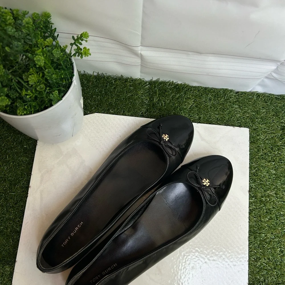 Tory Burch Black Leather Ballet Flats CAP-TOE BALLET size 11 gently used